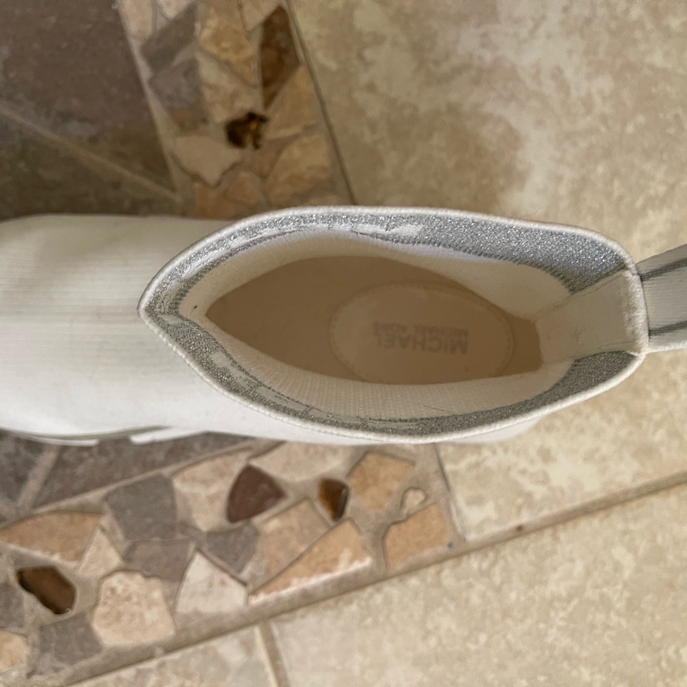 Out of box NEVER WORN Michael Kors Boots